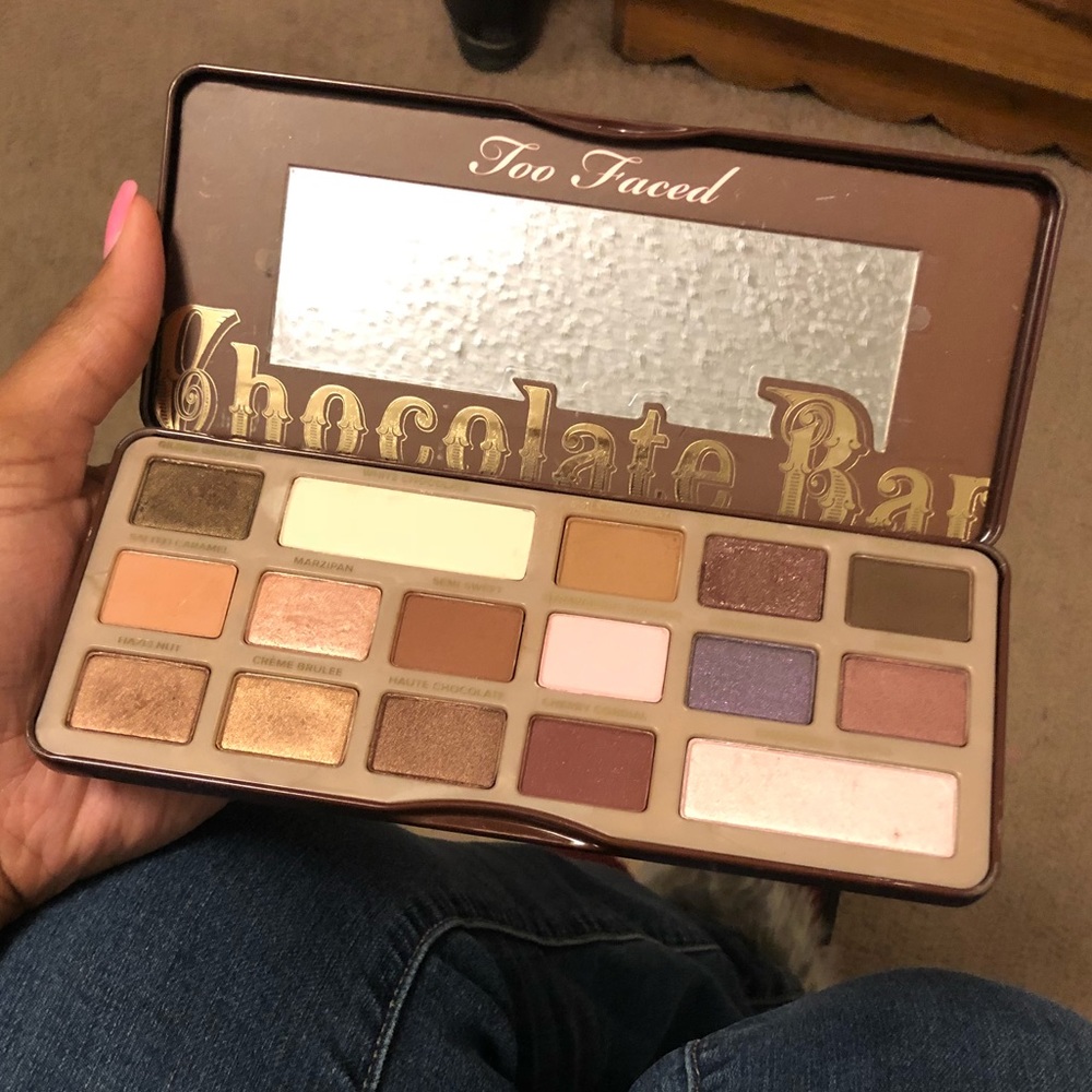 Too faced chocolate bar eyeshadow pallet